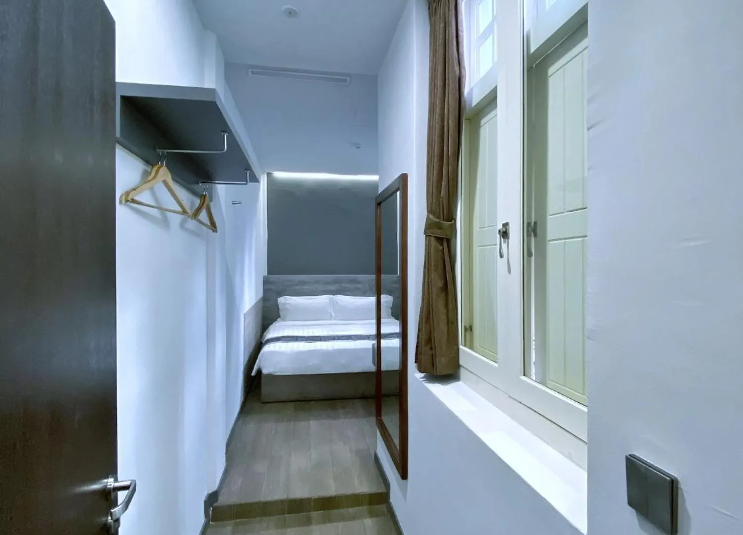 Bliss Hotel Сингапур 3*,